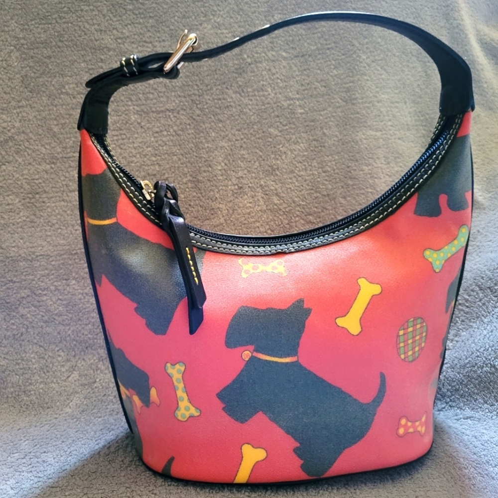 Dooney & Bourke Scottie Hand Bag